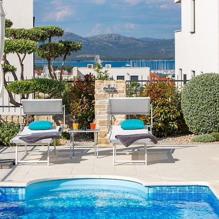 Luxury Apartment Hyperion With Private Pool And Garden Murter Dış mekan fotoğraf