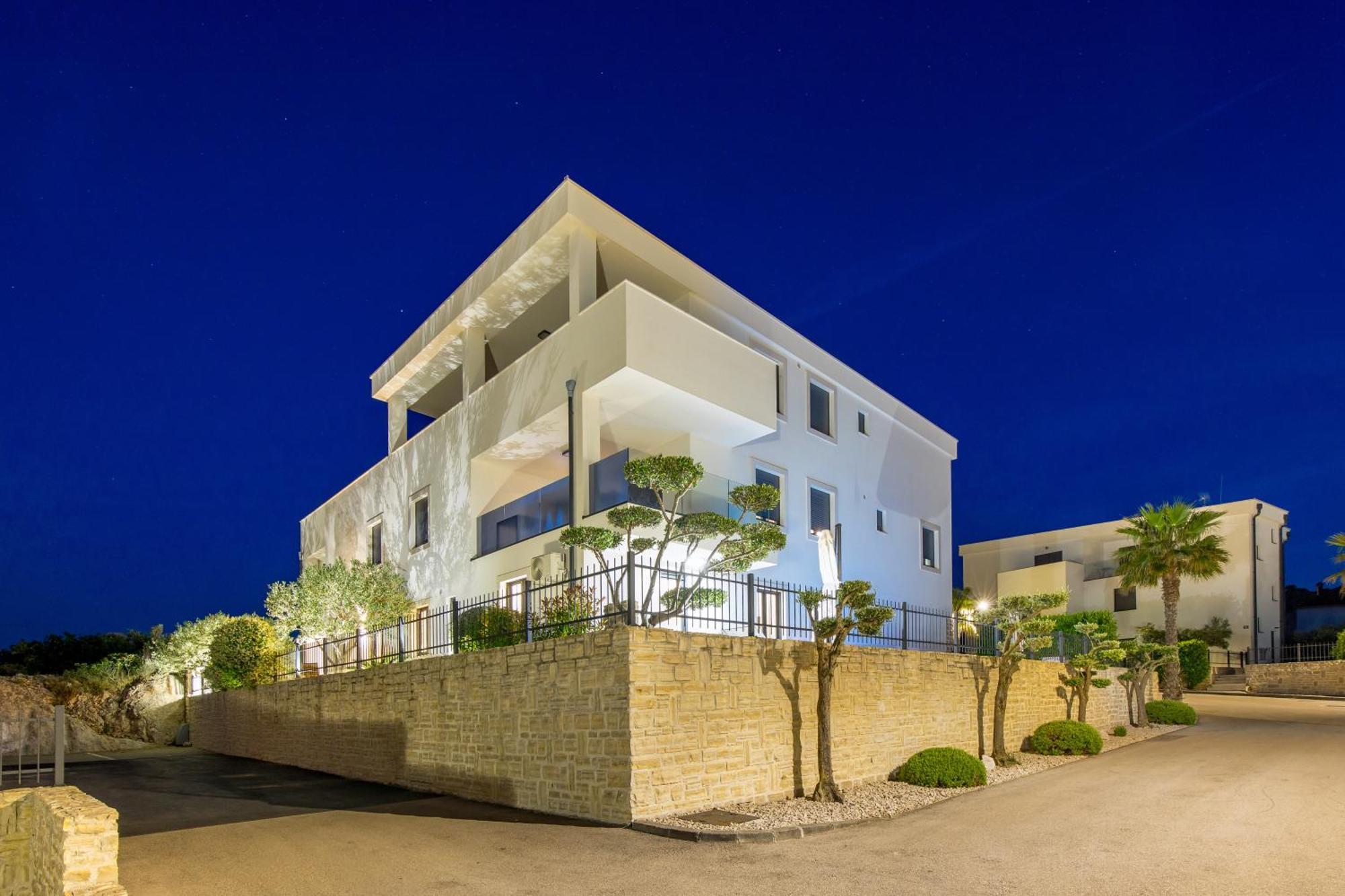 Luxury Apartment Hyperion With Private Pool And Garden Murter Dış mekan fotoğraf