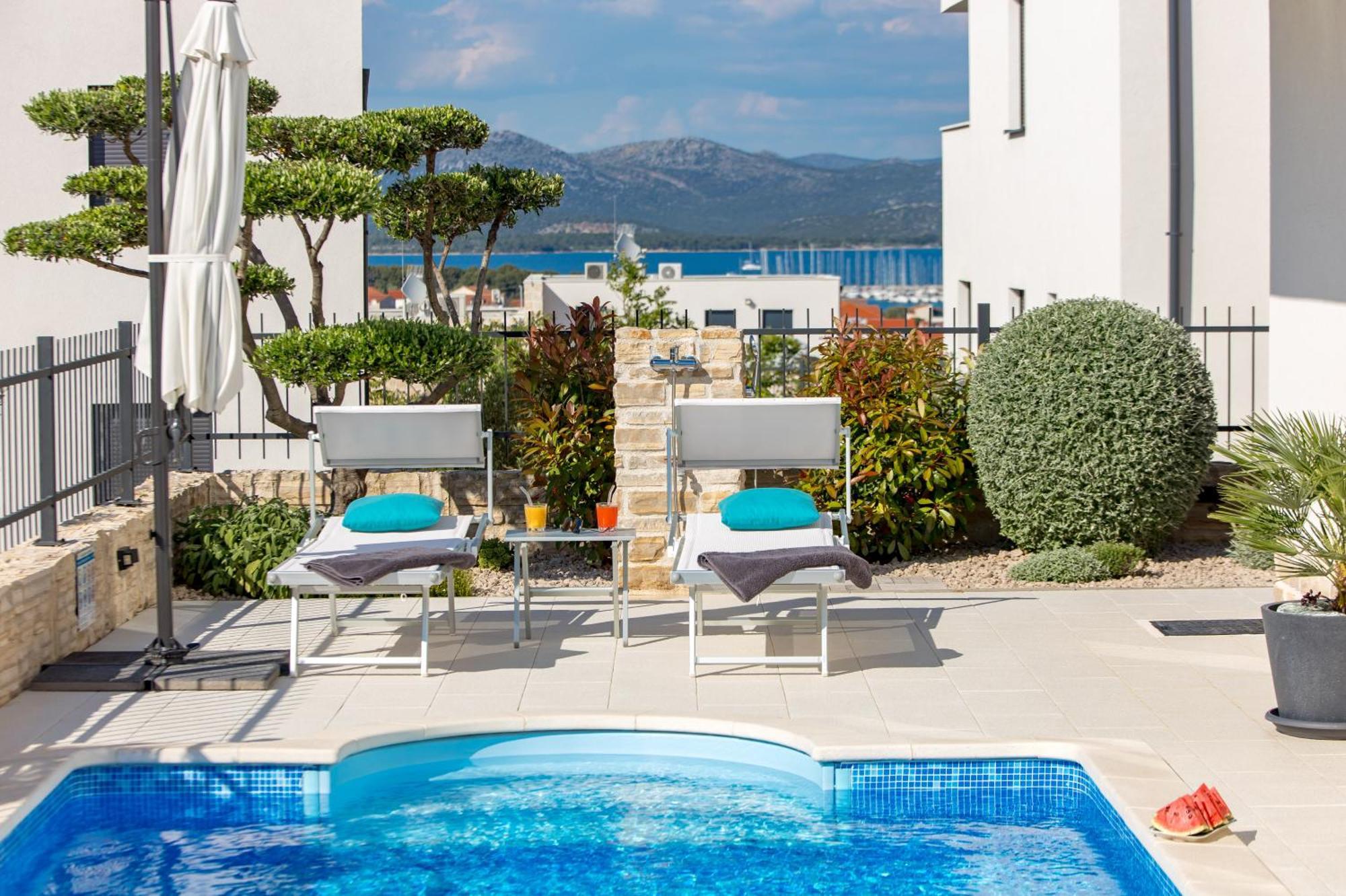 Luxury Apartment Hyperion With Private Pool And Garden Murter Dış mekan fotoğraf