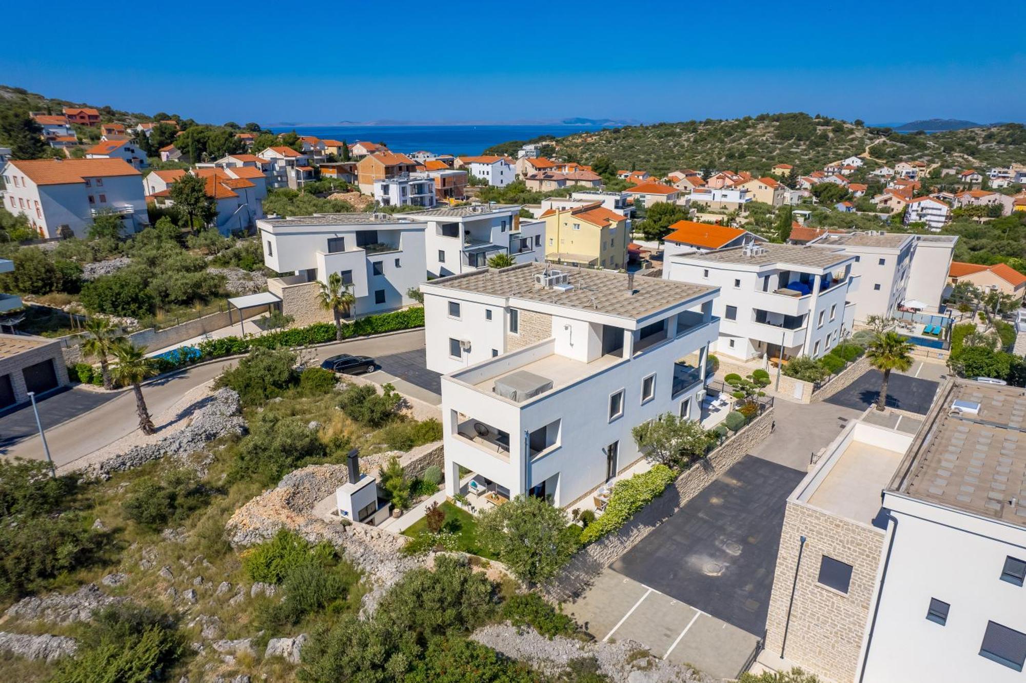 Luxury Apartment Hyperion With Private Pool And Garden Murter Dış mekan fotoğraf