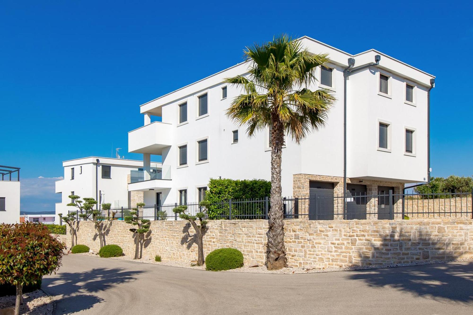 Luxury Apartment Hyperion With Private Pool And Garden Murter Dış mekan fotoğraf