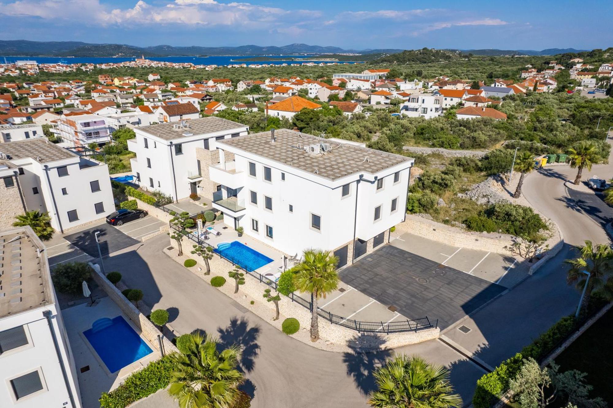 Luxury Apartment Hyperion With Private Pool And Garden Murter Dış mekan fotoğraf