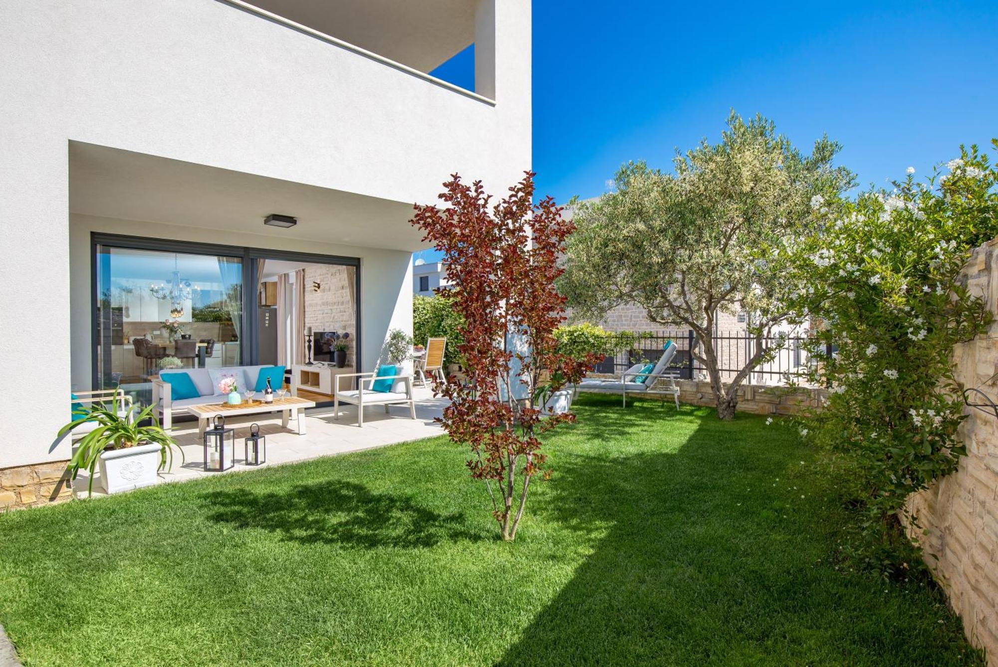 Luxury Apartment Hyperion With Private Pool And Garden Murter Dış mekan fotoğraf